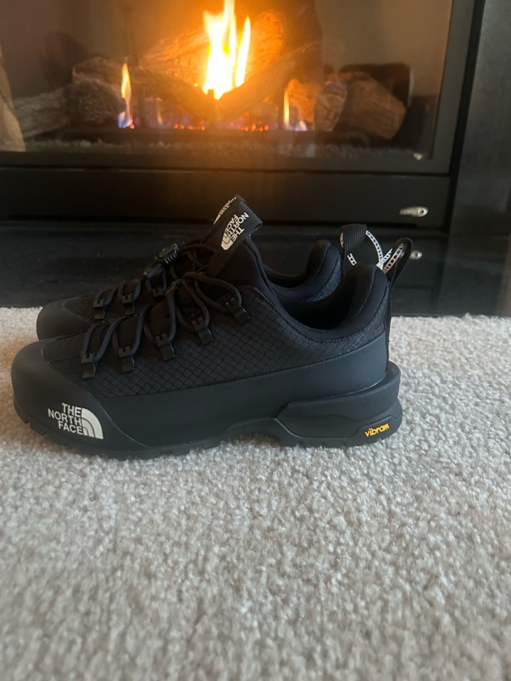 The North Face Unisex Low-Profile Boots - Picture 4 of 5